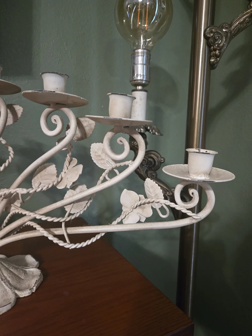 Vibtage Italian Tole Floral Metal Candelabra